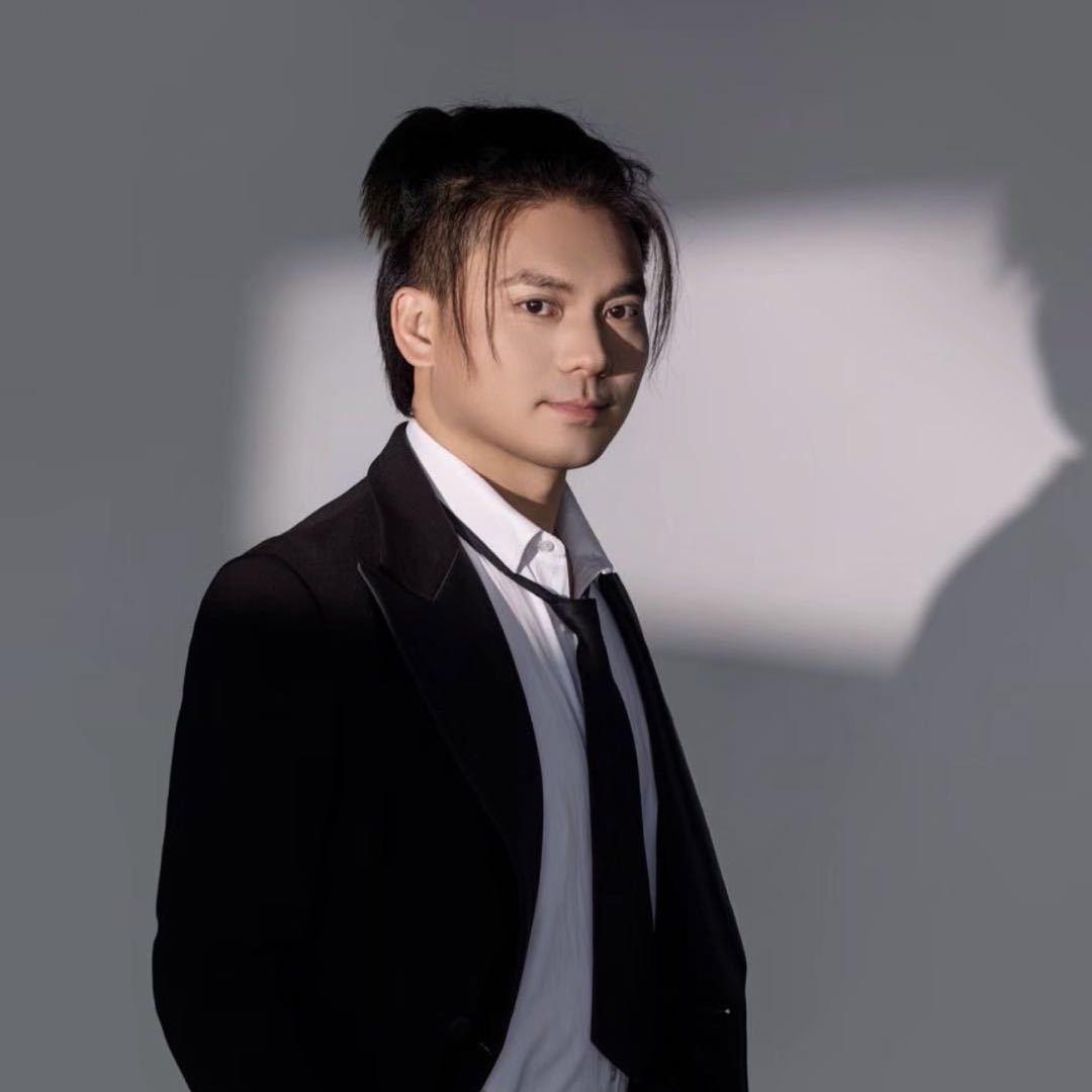 修水大焰哥的美咖减龄发型设计