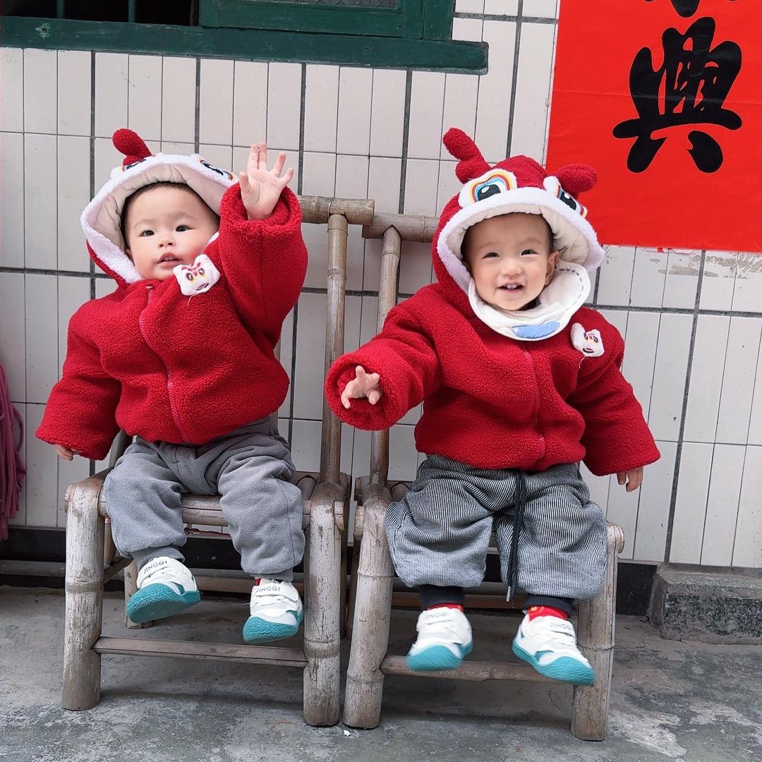 睿铭妈妈（双胞胎）