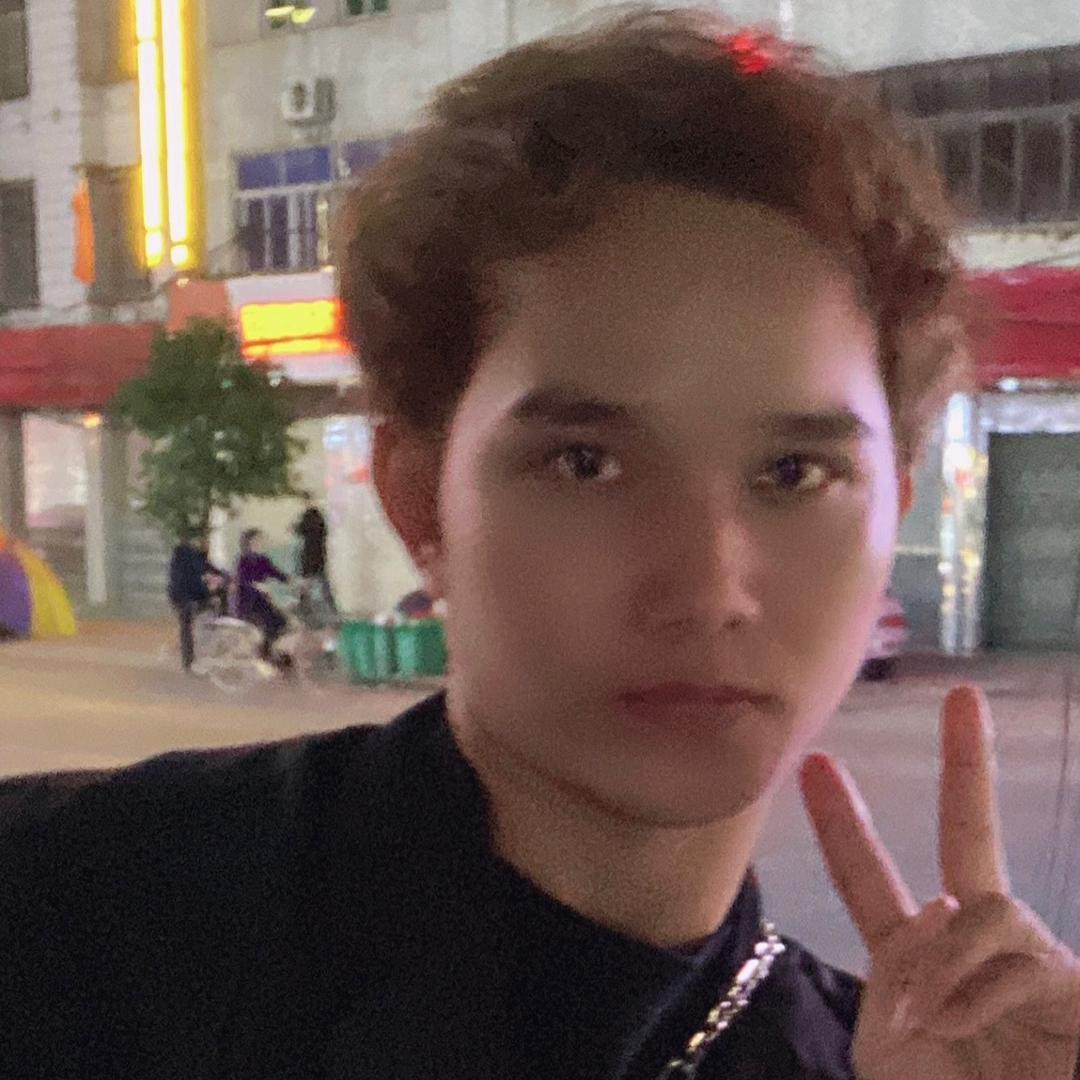我只是嗨白