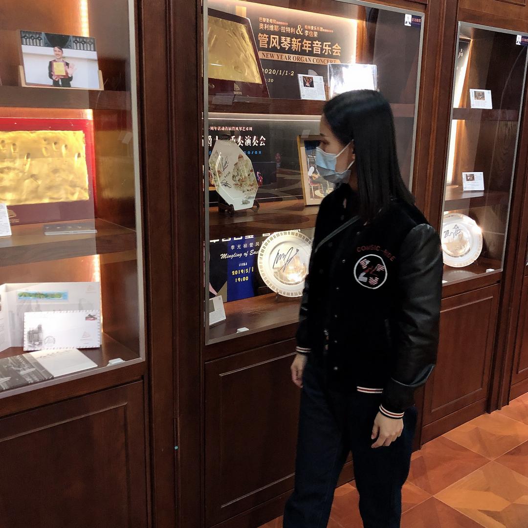 摆摊吧二姐美食记