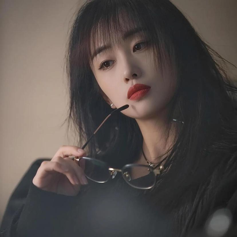 🦋ℒᎭℯ⃝傻丫頭ℒᎭ࿐：