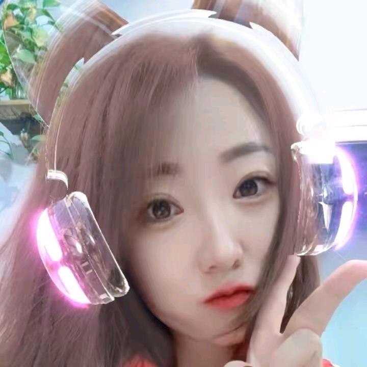 好好姑娘. 🍊(9月7日三周年🎂）