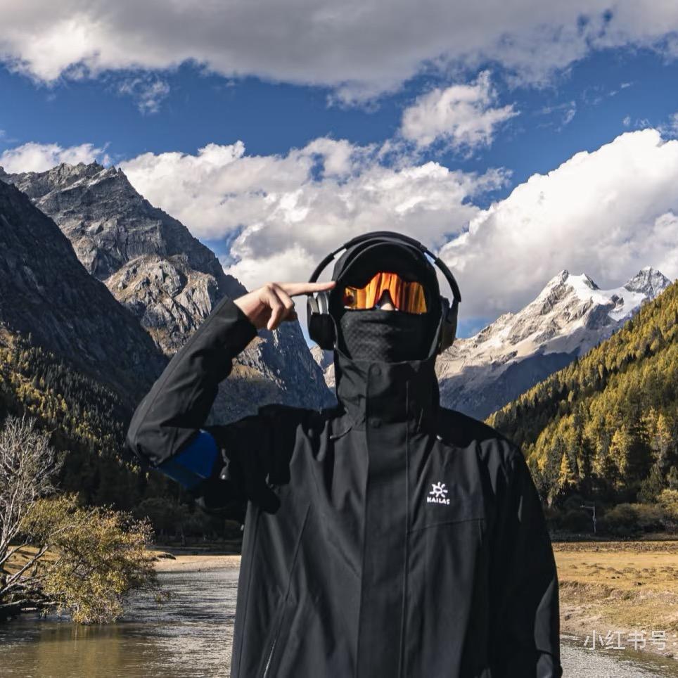 山西旅游推荐官-大脑袋