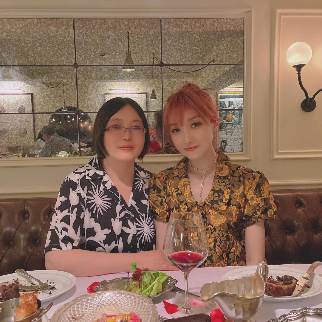 李阿姨和小明