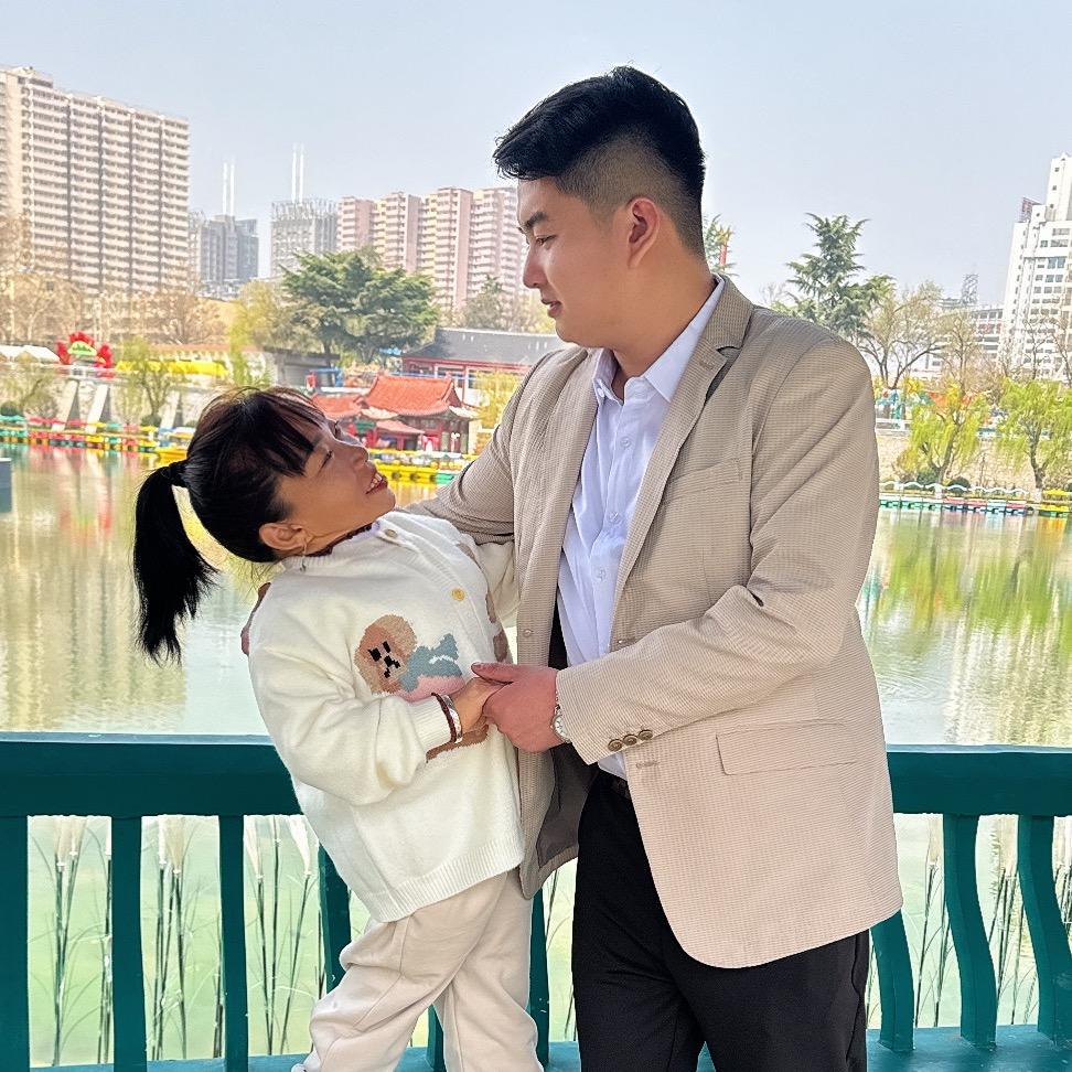 红姐一家人