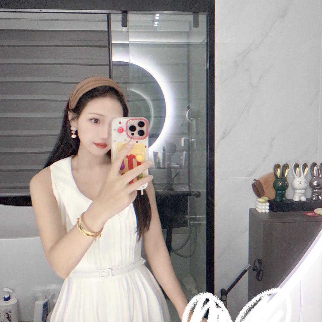 不知名美少女