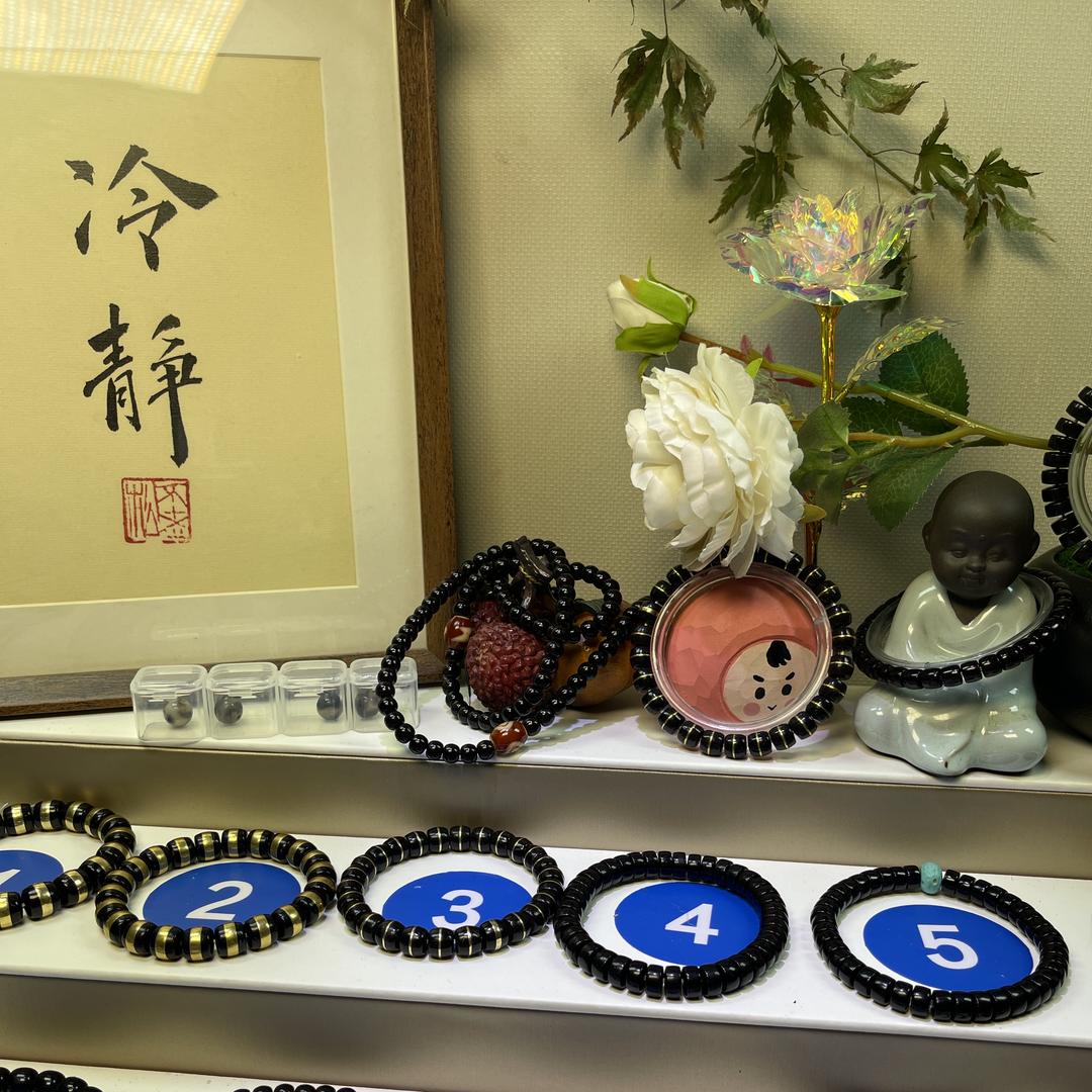 春晓文玩饰品臻选阁