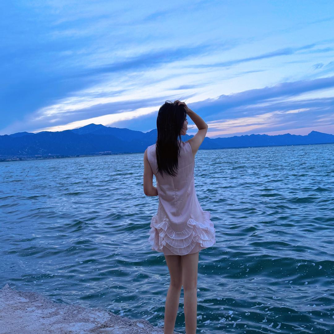 潘潘🐷 ⁹²⁸ ིྀ