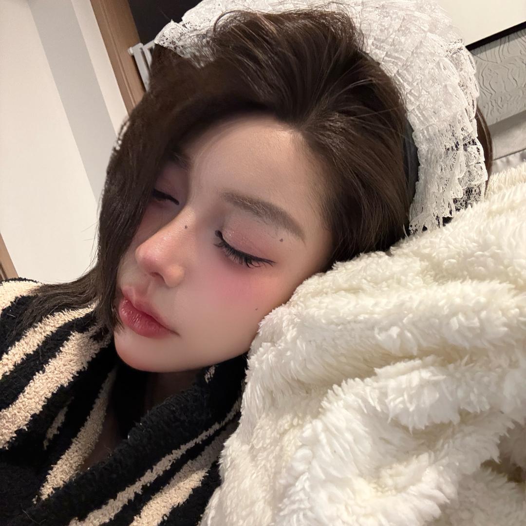 小小哭包