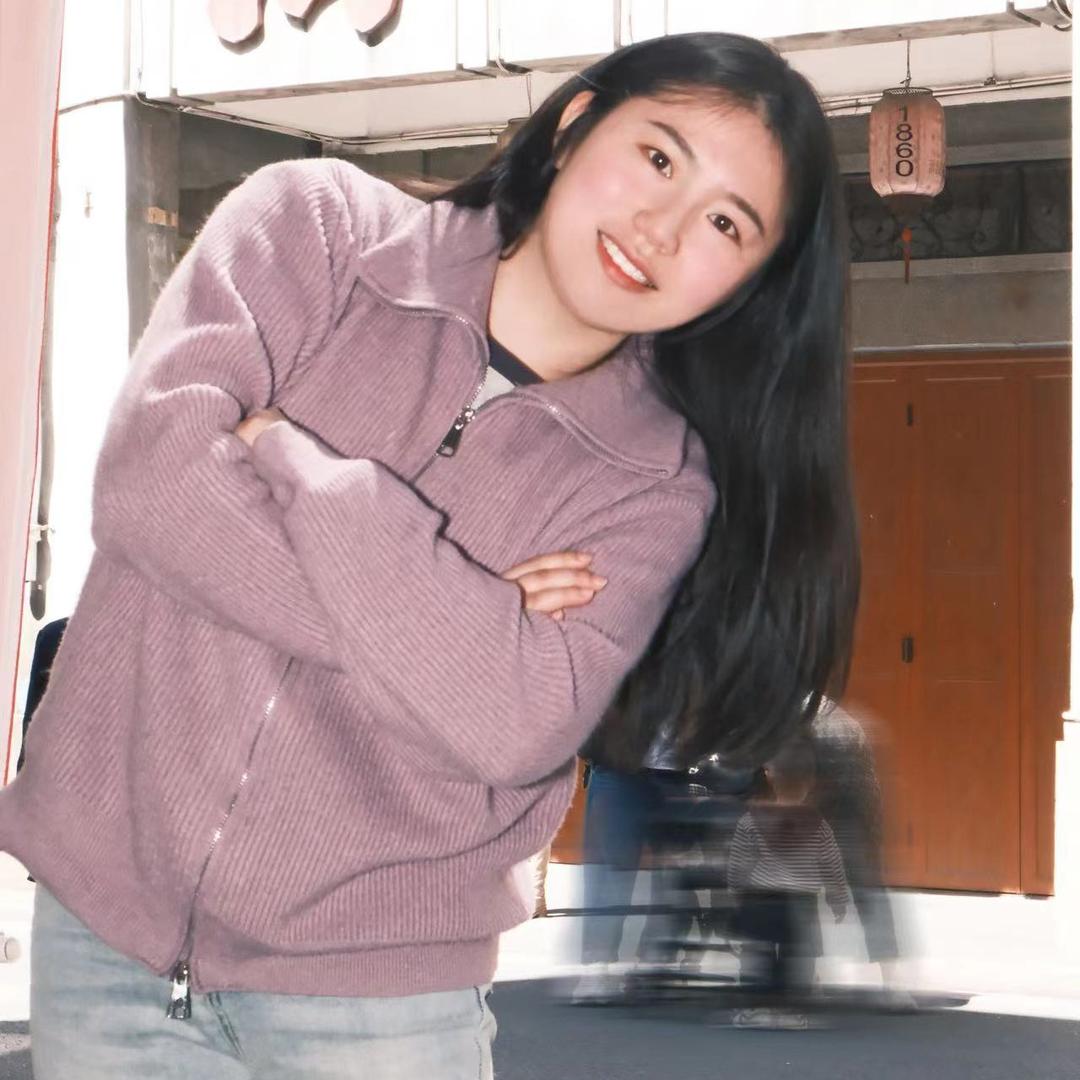 爱吃草莓的小丸子