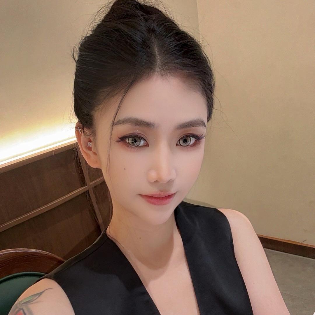 85岁退休老阿姨