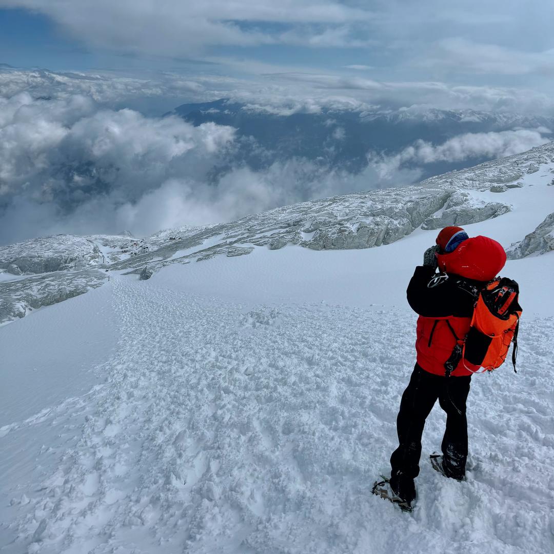 哈巴雪山向导徐霞客（在川西）