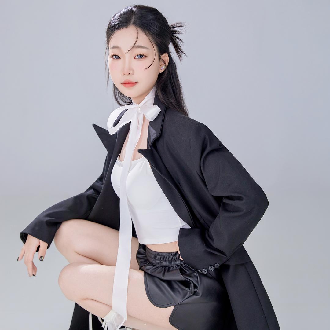 聚氨酯封边岩棉夹芯板  腾威～小女孩