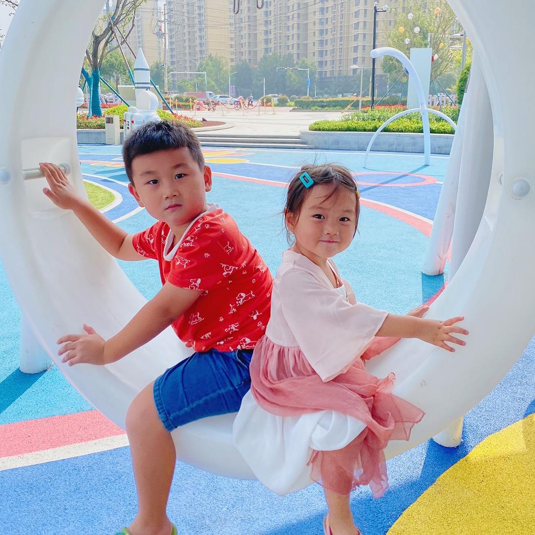 塑料兄妹✌️
