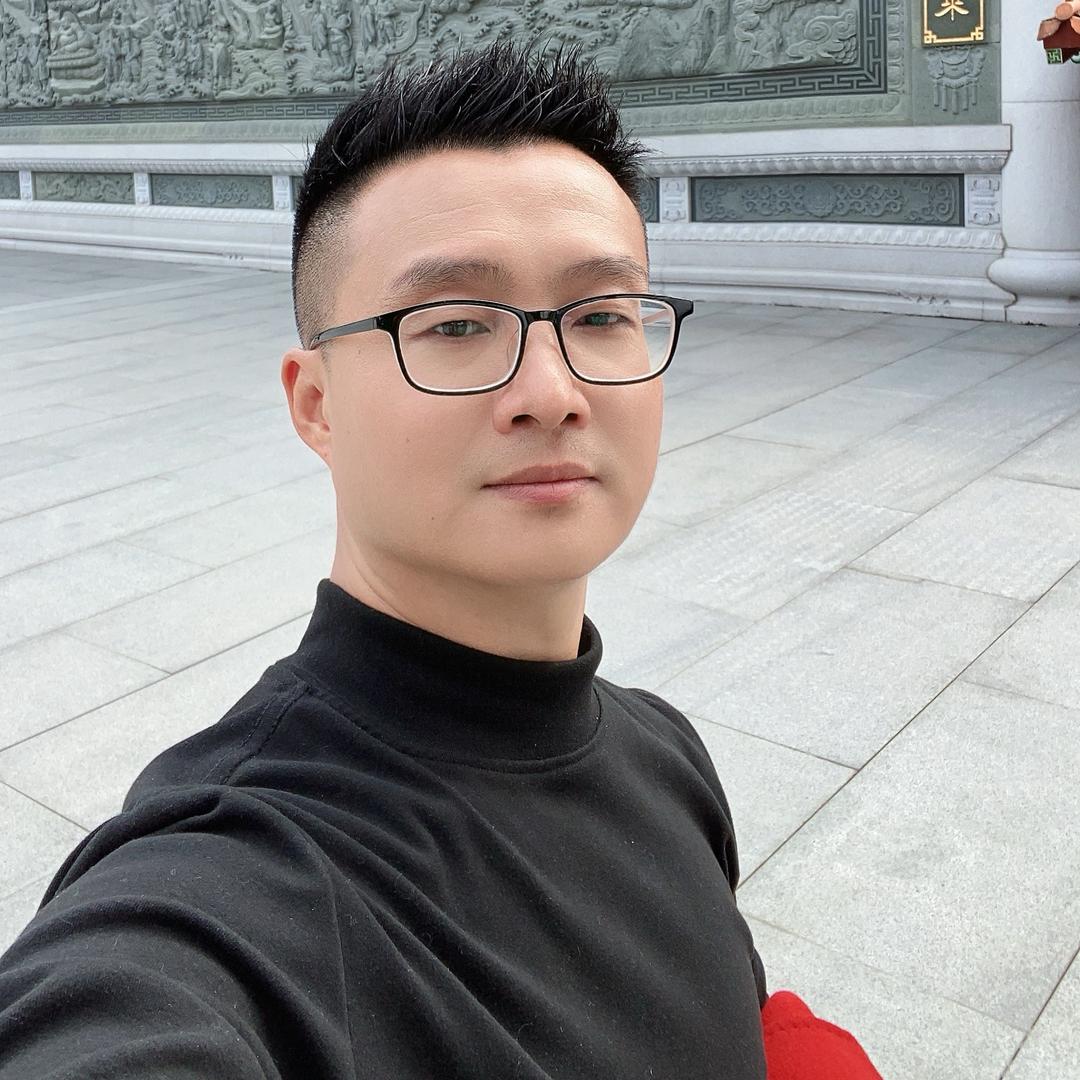 80后奶爸