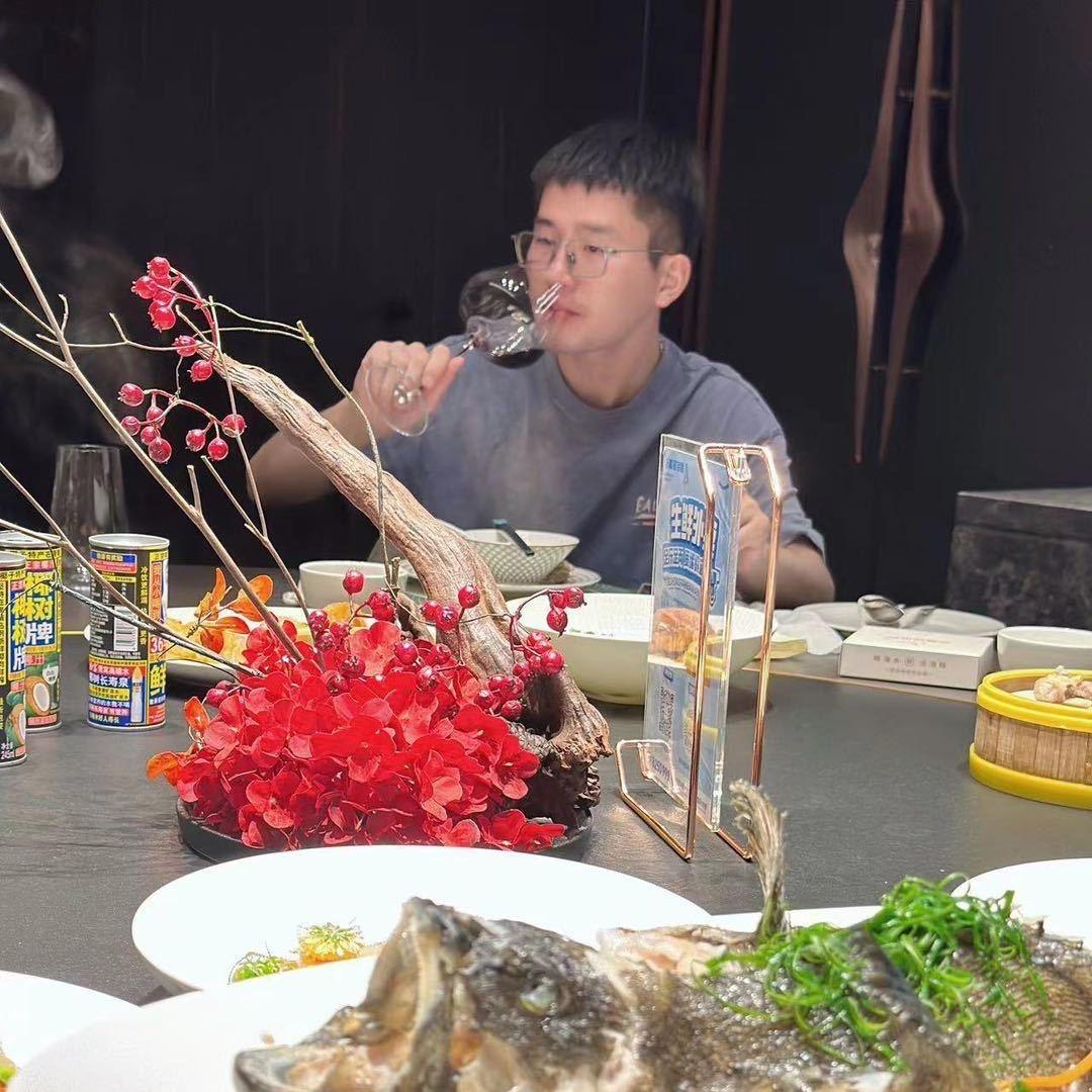 张俊  江西醉相思酒业 记录美好日常生活