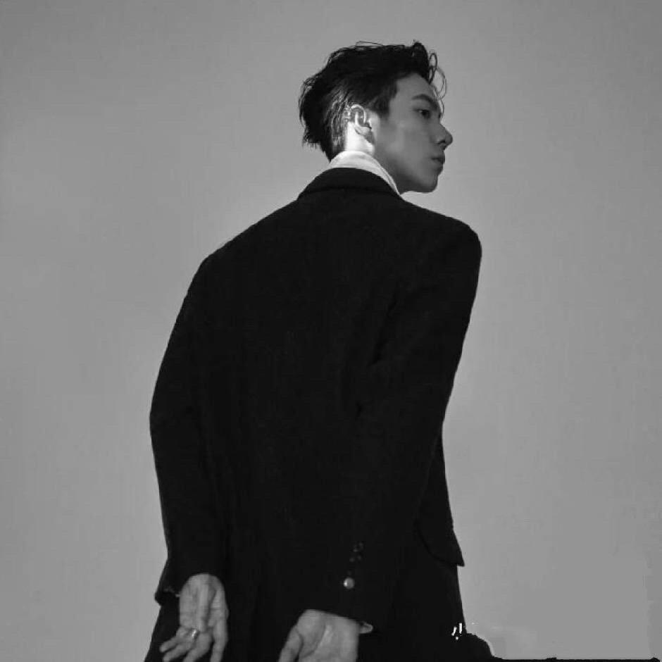 通辽梦幻酒吧KTV副总佳俊