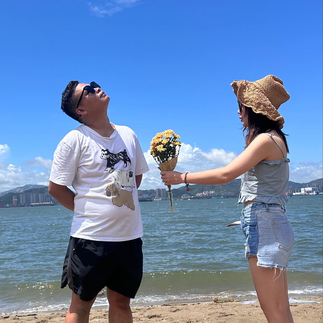 乐尊健哥的小黑粉