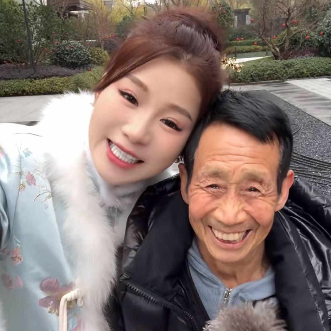 金其🕊️直播福利返场