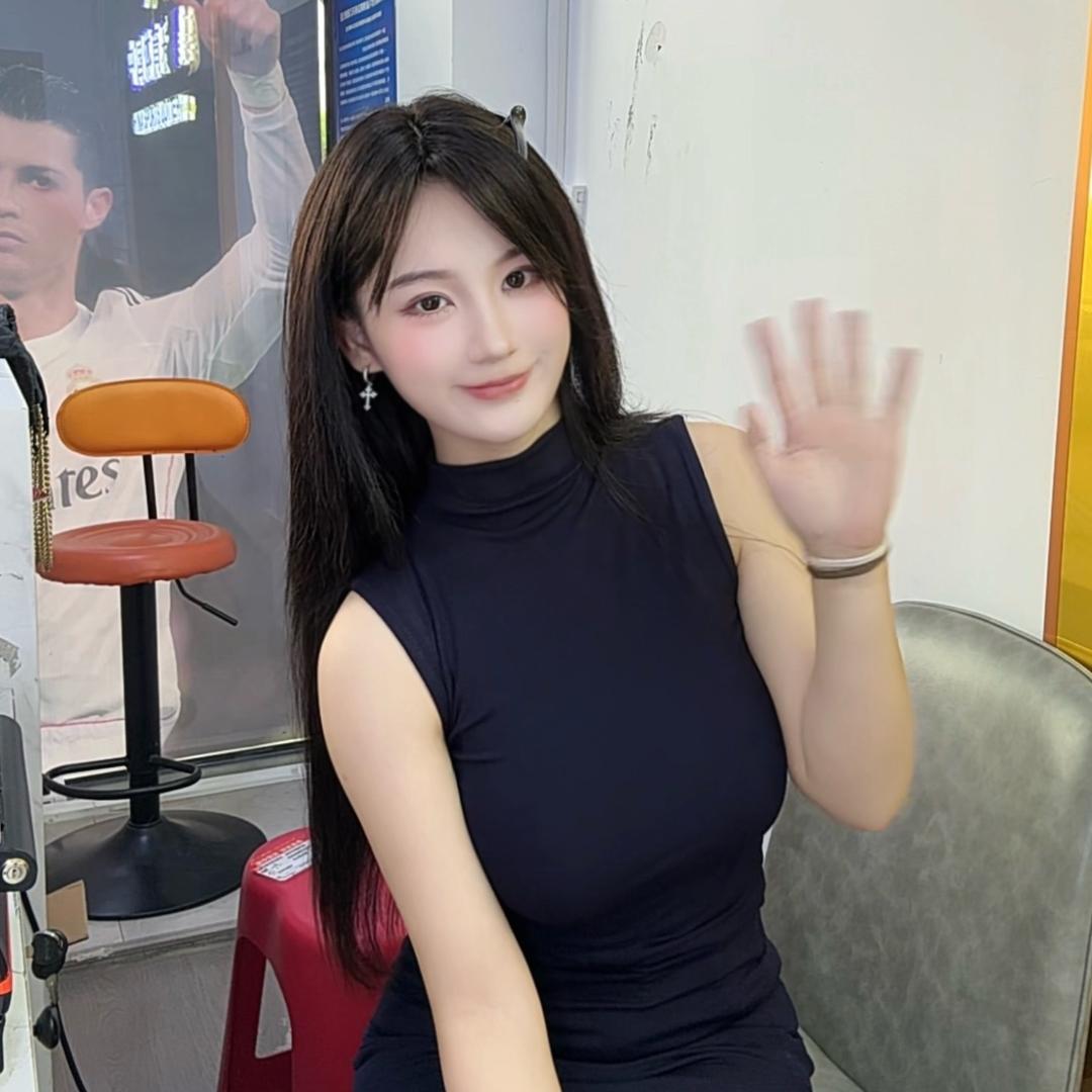 小黎笑哈哈