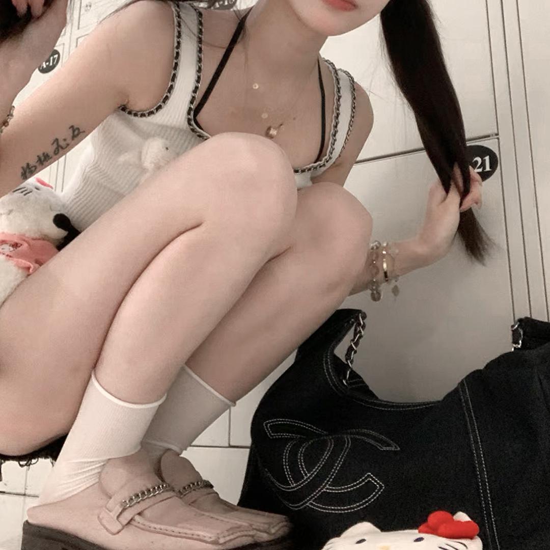 bb ︋︋