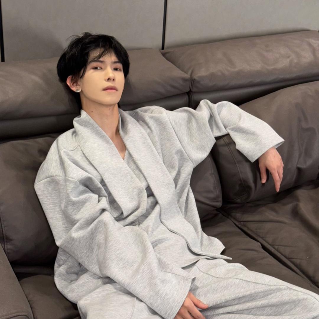 Peep_张望