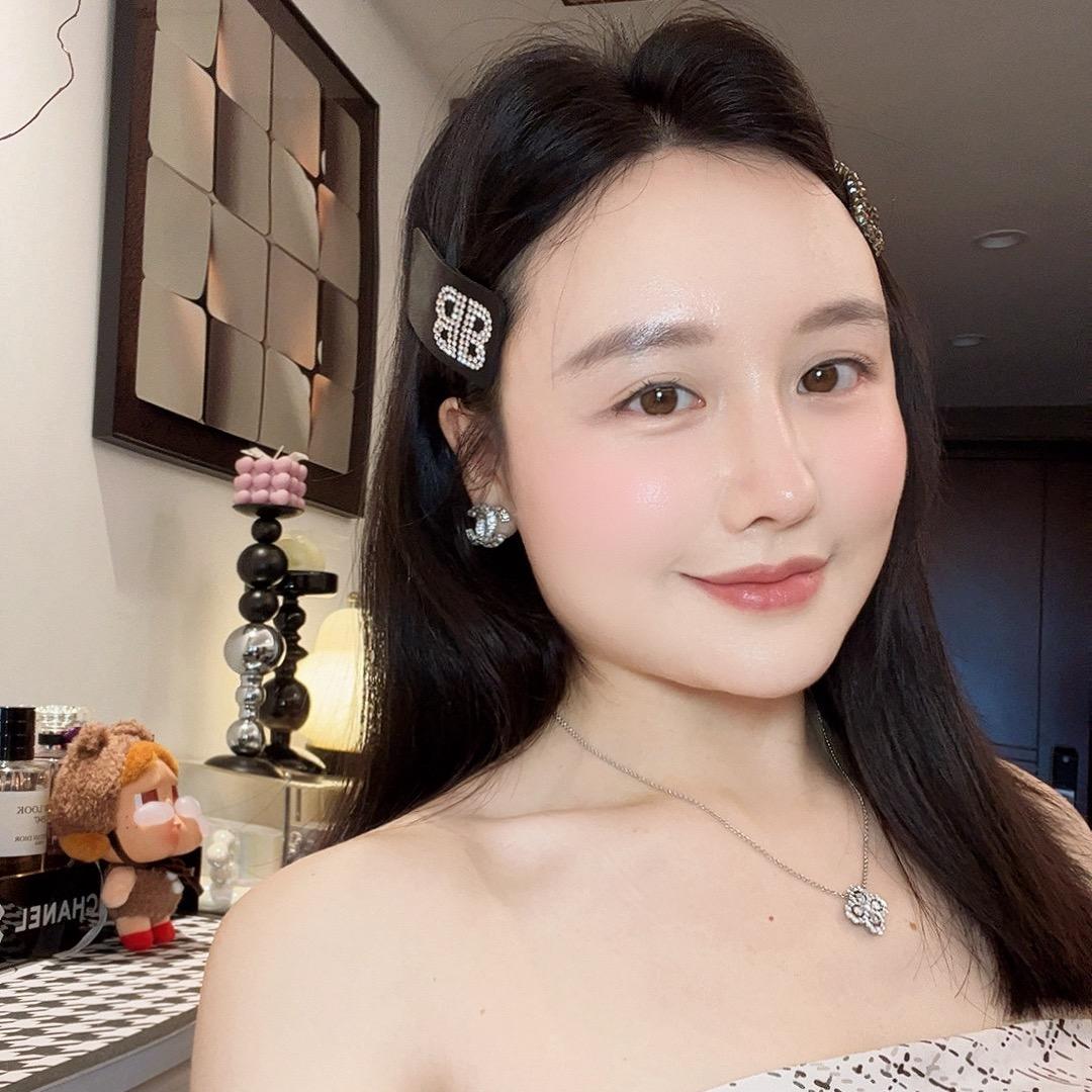 倩小姐