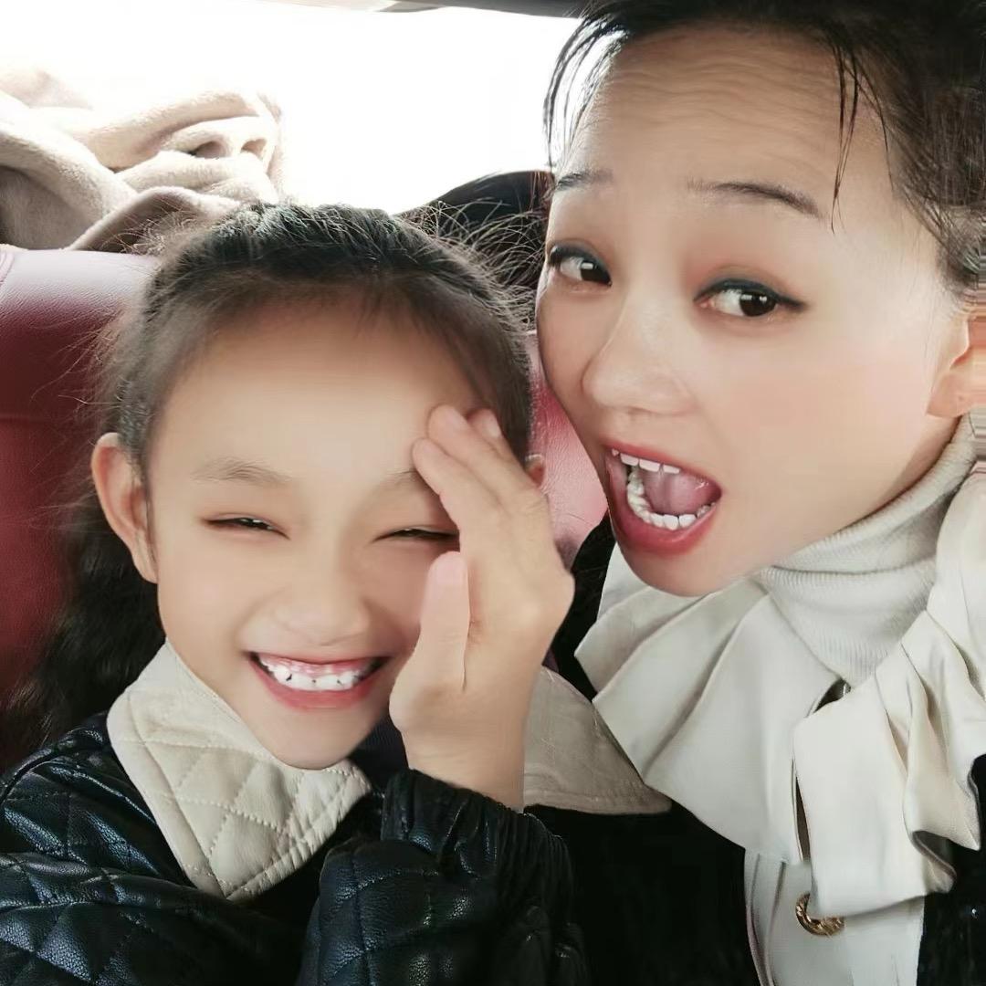 大表姐（诺奥门窗）