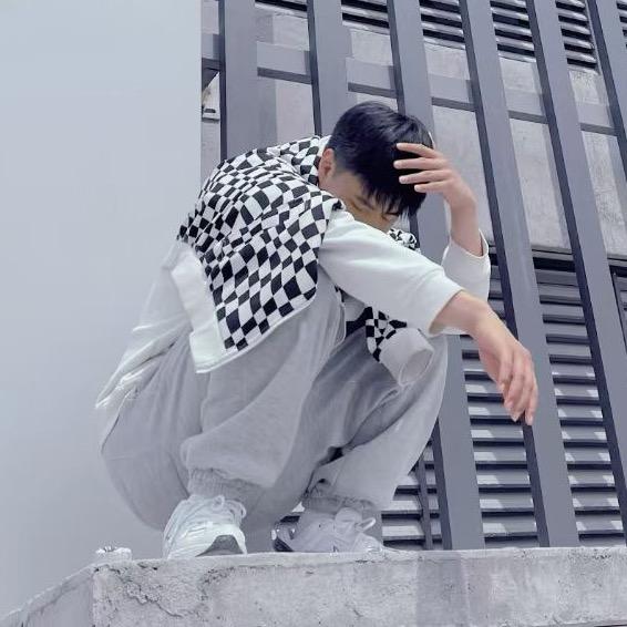 @01年天门餐饮创业小灿（黑化版）