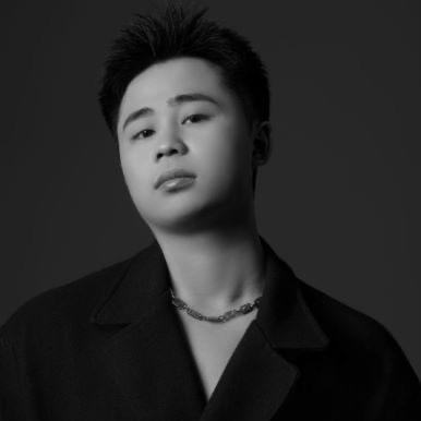 原创美学店长 阿龙