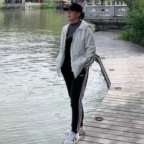 孙渡口驾校卢白妮