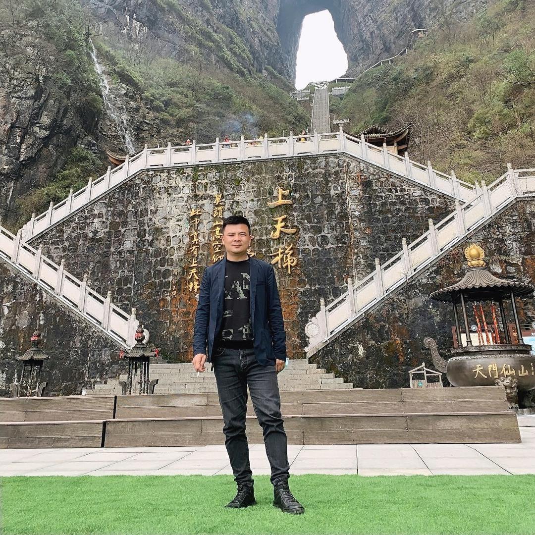 辜大头在沅江市种香橼树