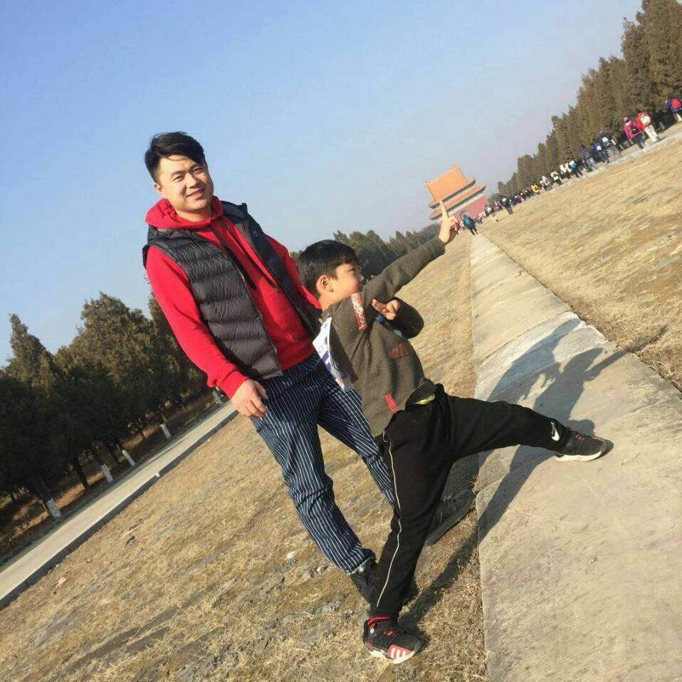 收售锰钢，钢球，钢锻，珞钢水泥厂设备