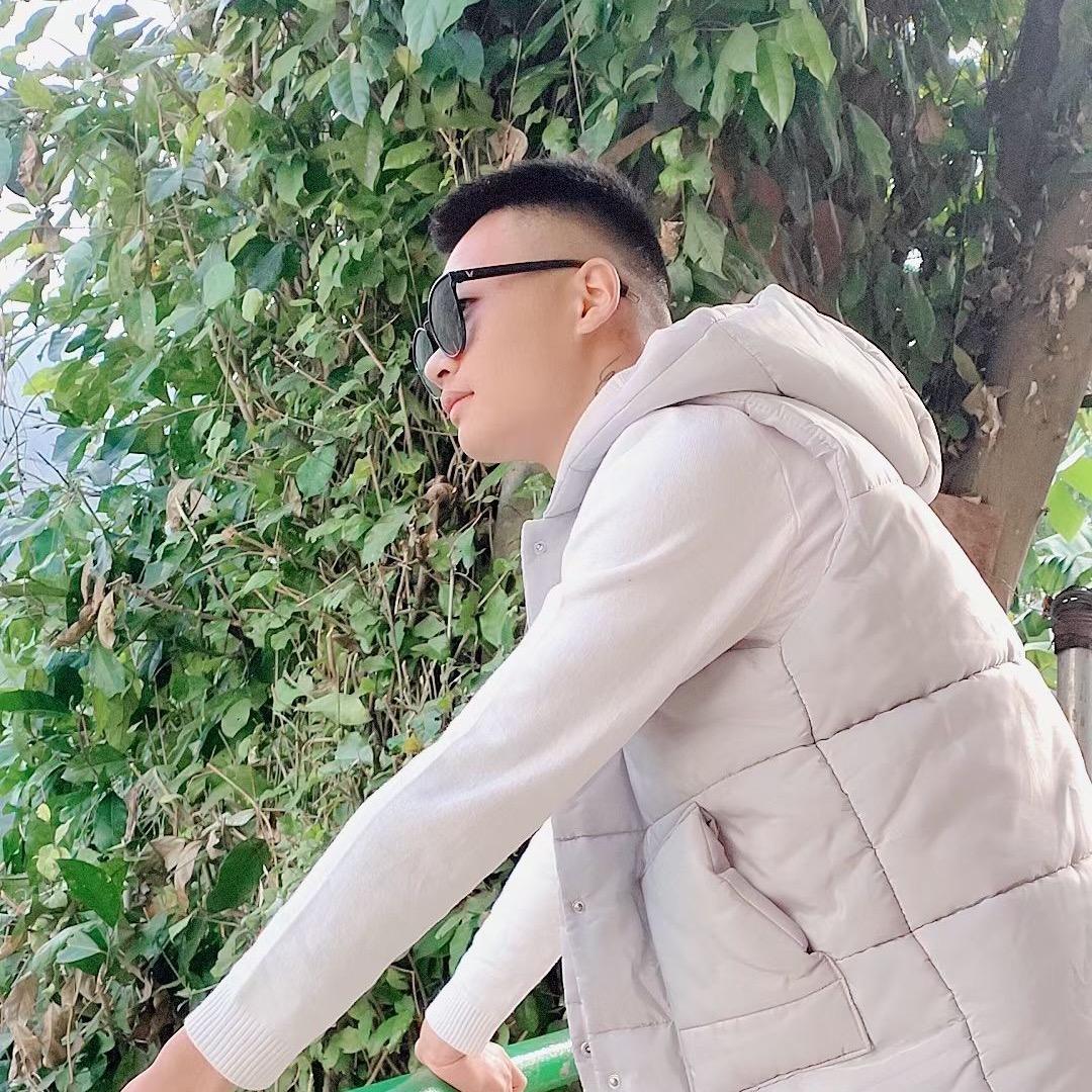 小罗同学👨‍🎓