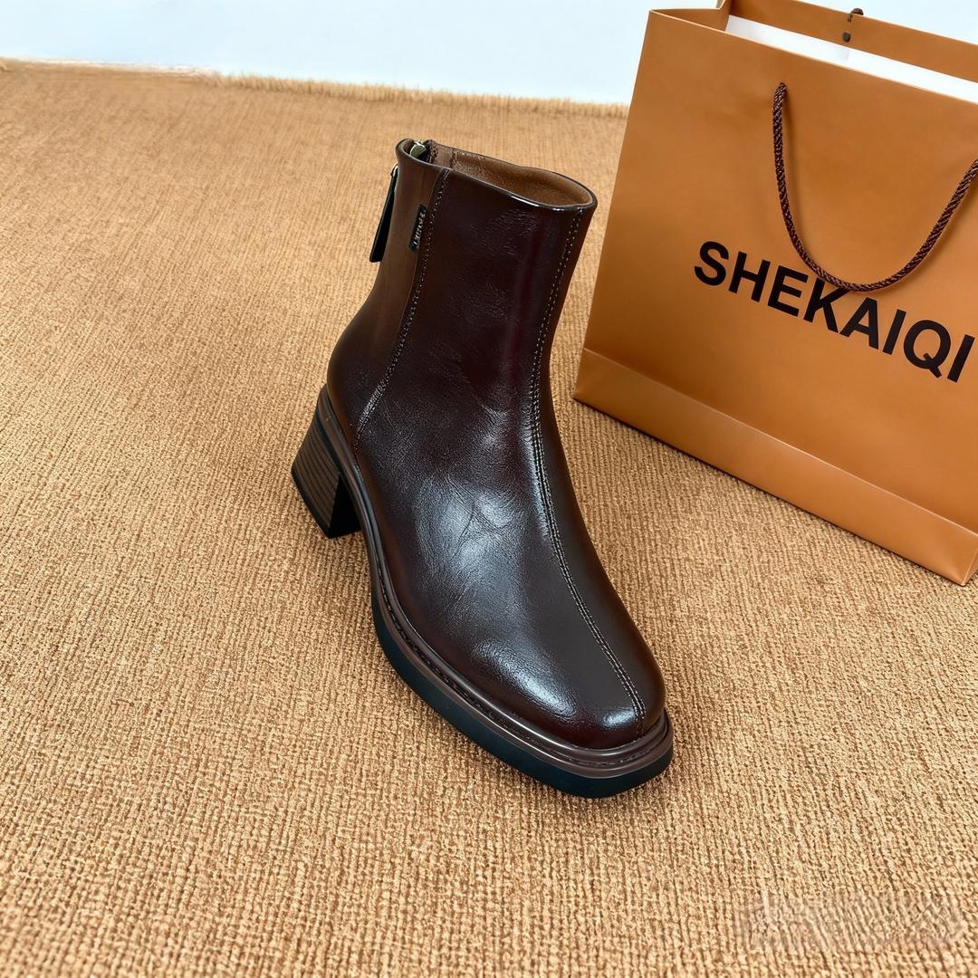 伊一小个子女鞋