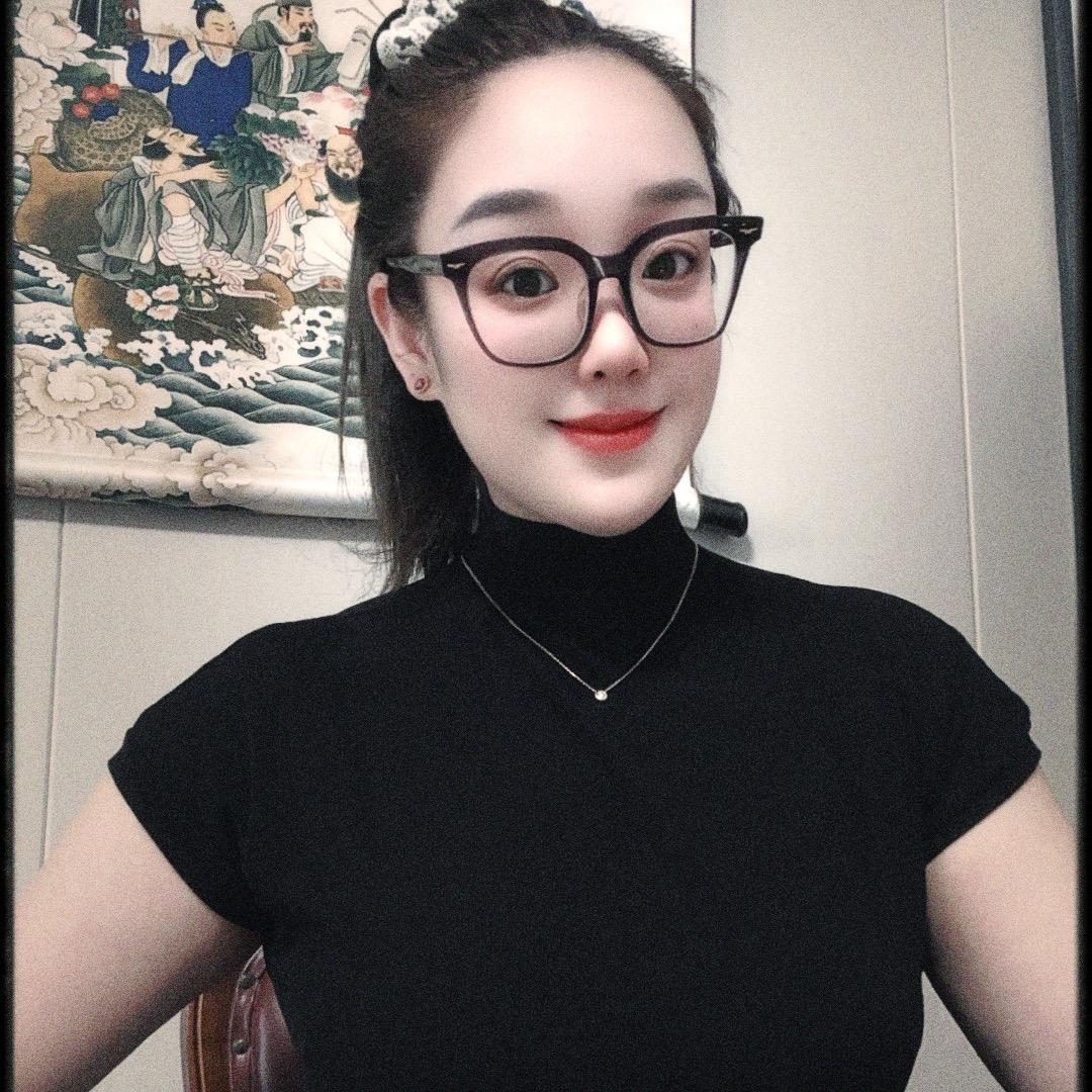 她是石头会发光🔆