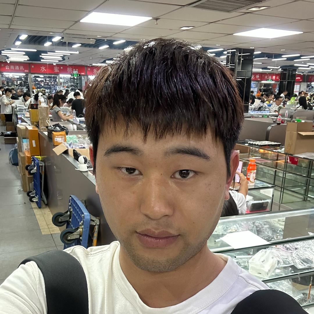 华强北卖手机的老黑