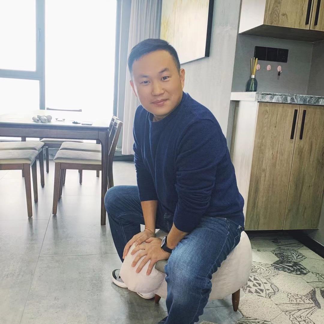 苏坛置业 严寒
