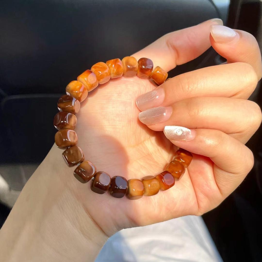 阿代-文玩女孩版