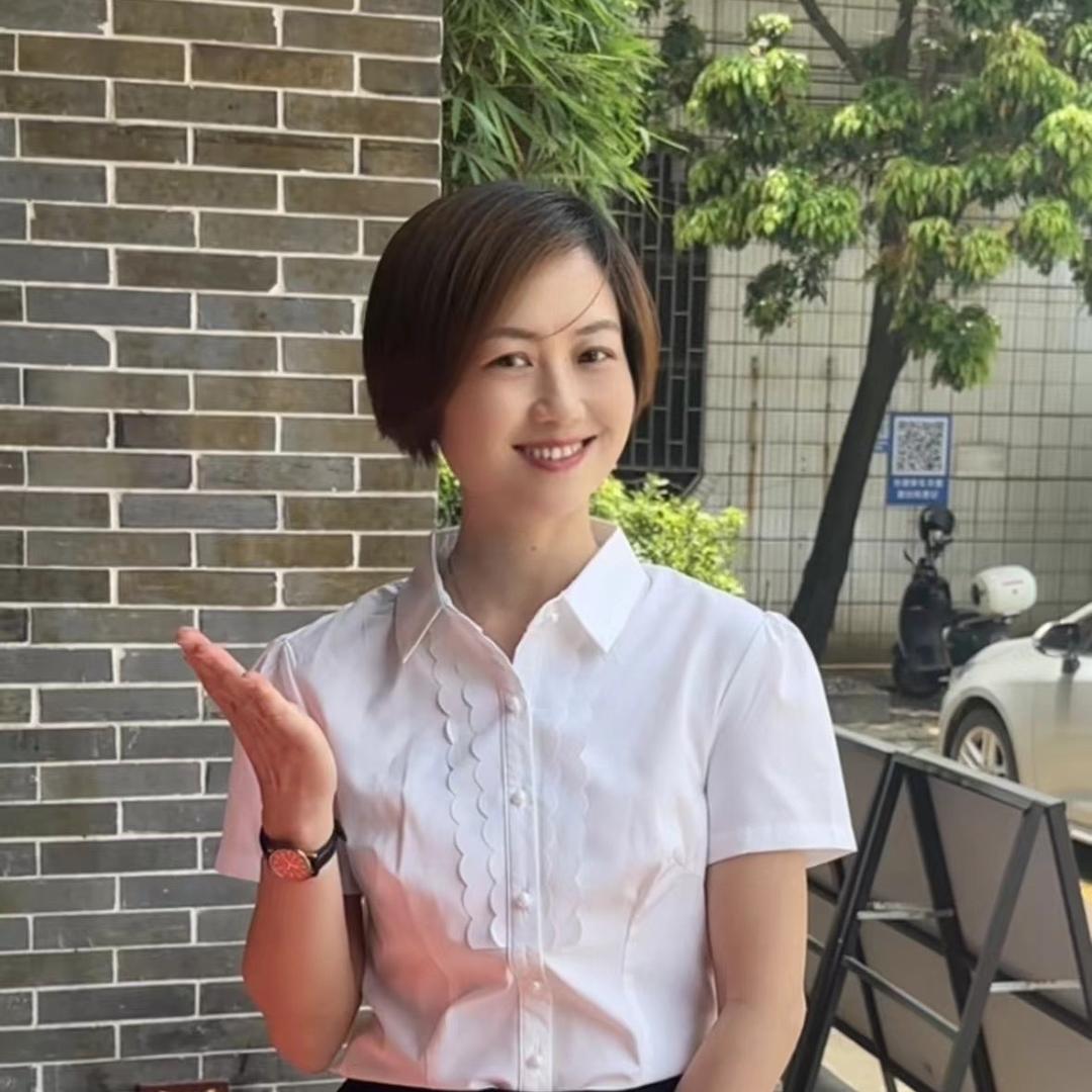 东灶鱼头火锅小艾