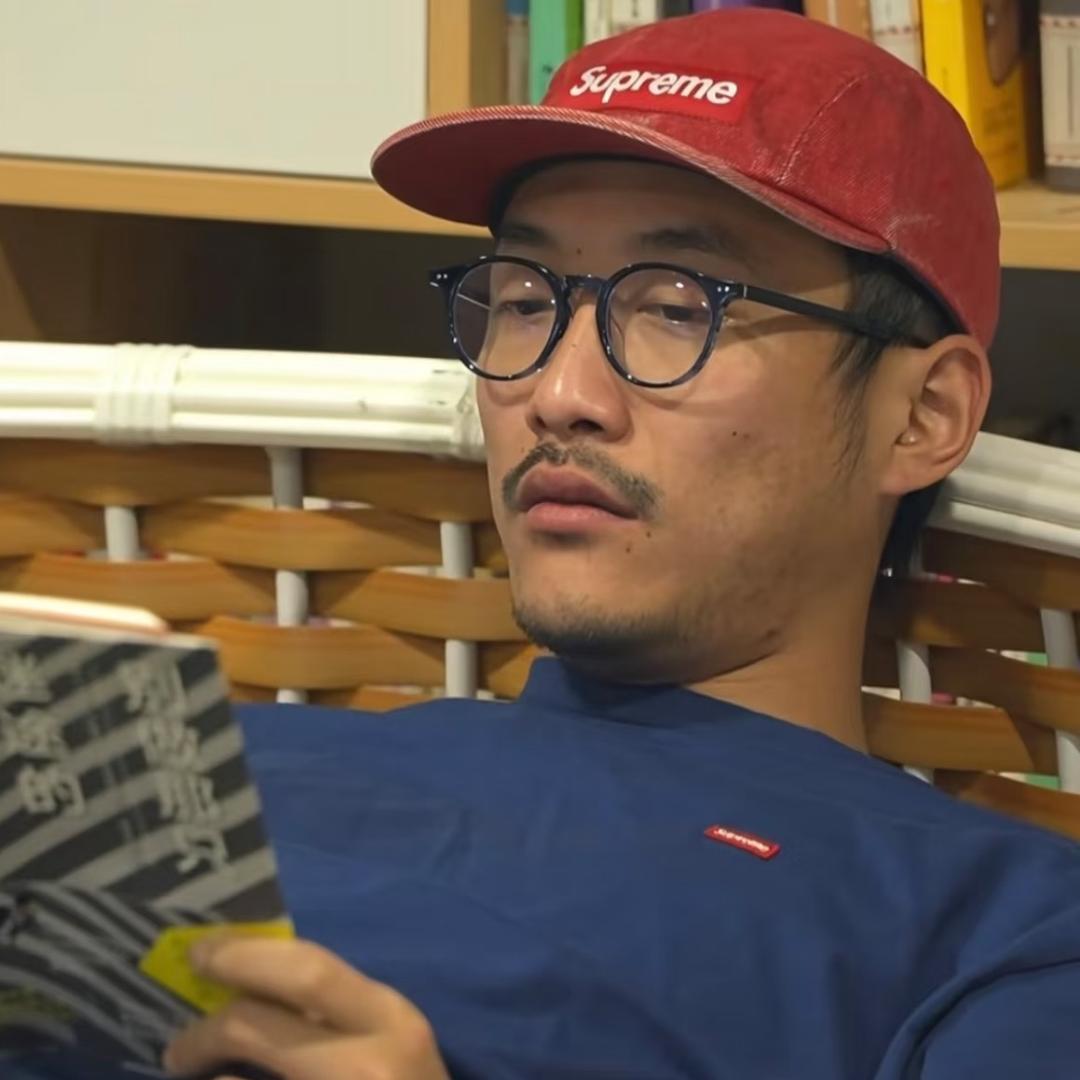 这道题选西