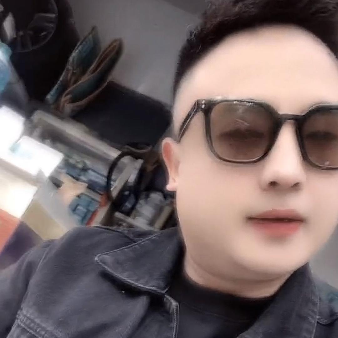 胡大胆