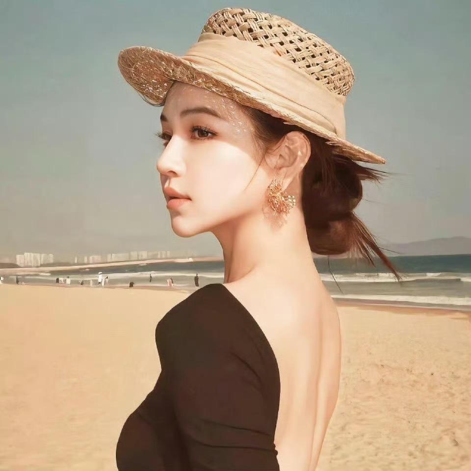 魿