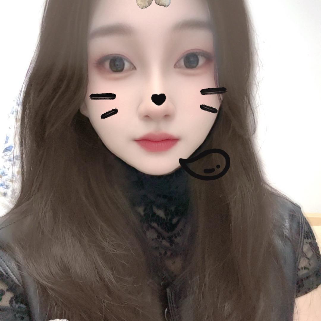 ๓° A👄H ong﹌๓°