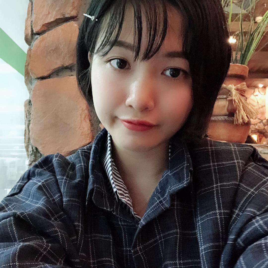 海南妹(带娃摆摊)