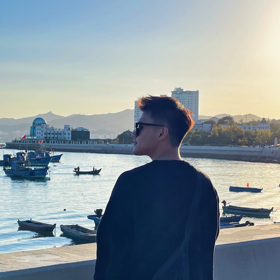 李放屁