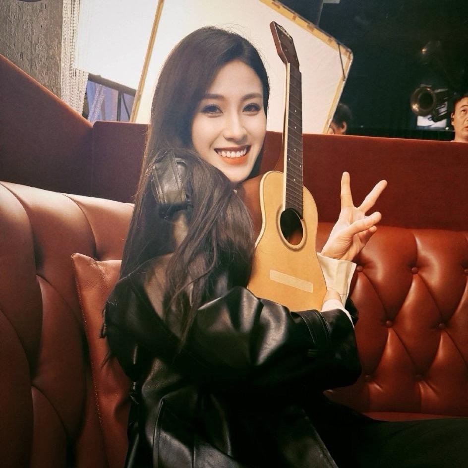 RIKi-小睿🦊🦊🦊🦊