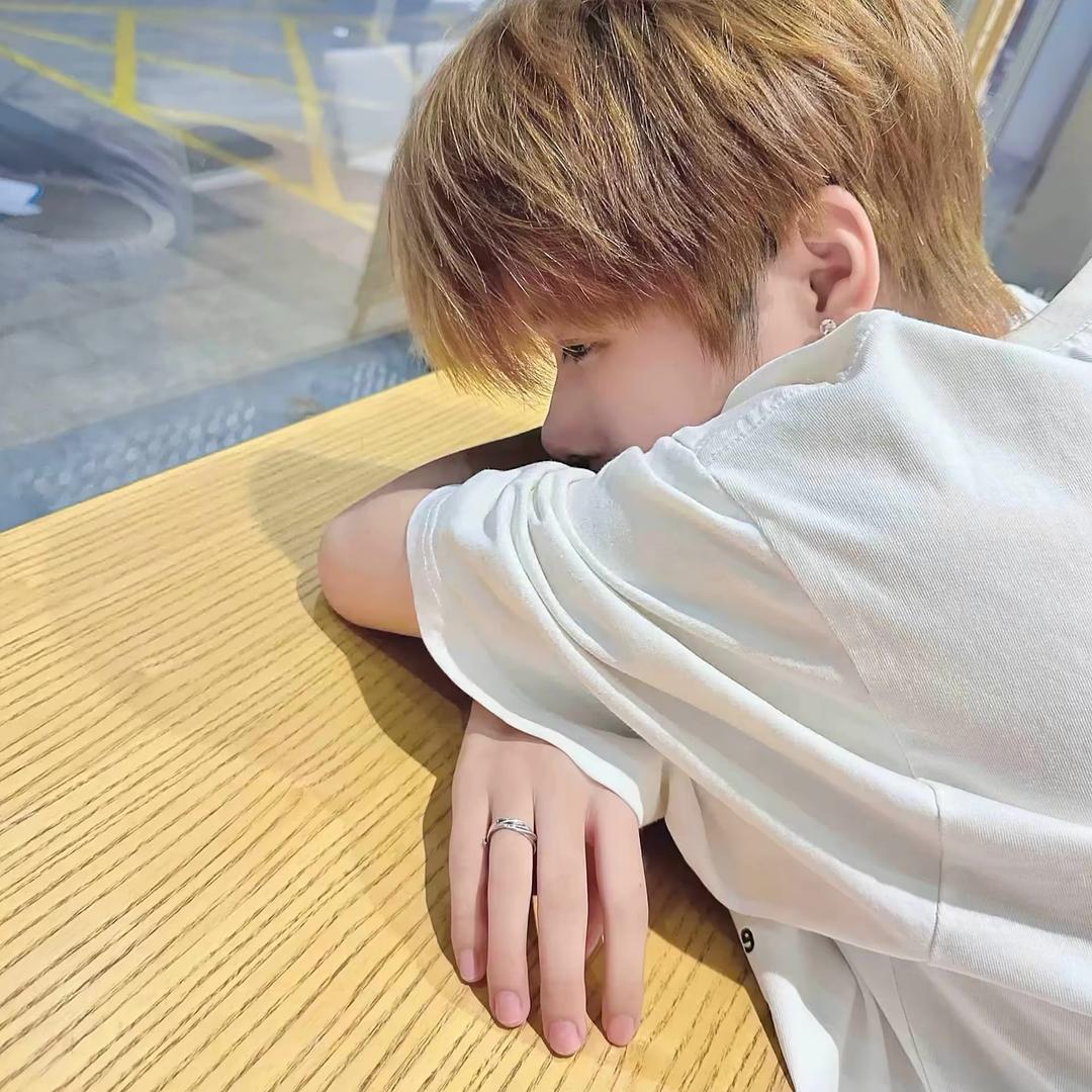 有¹¹¹点点想你.