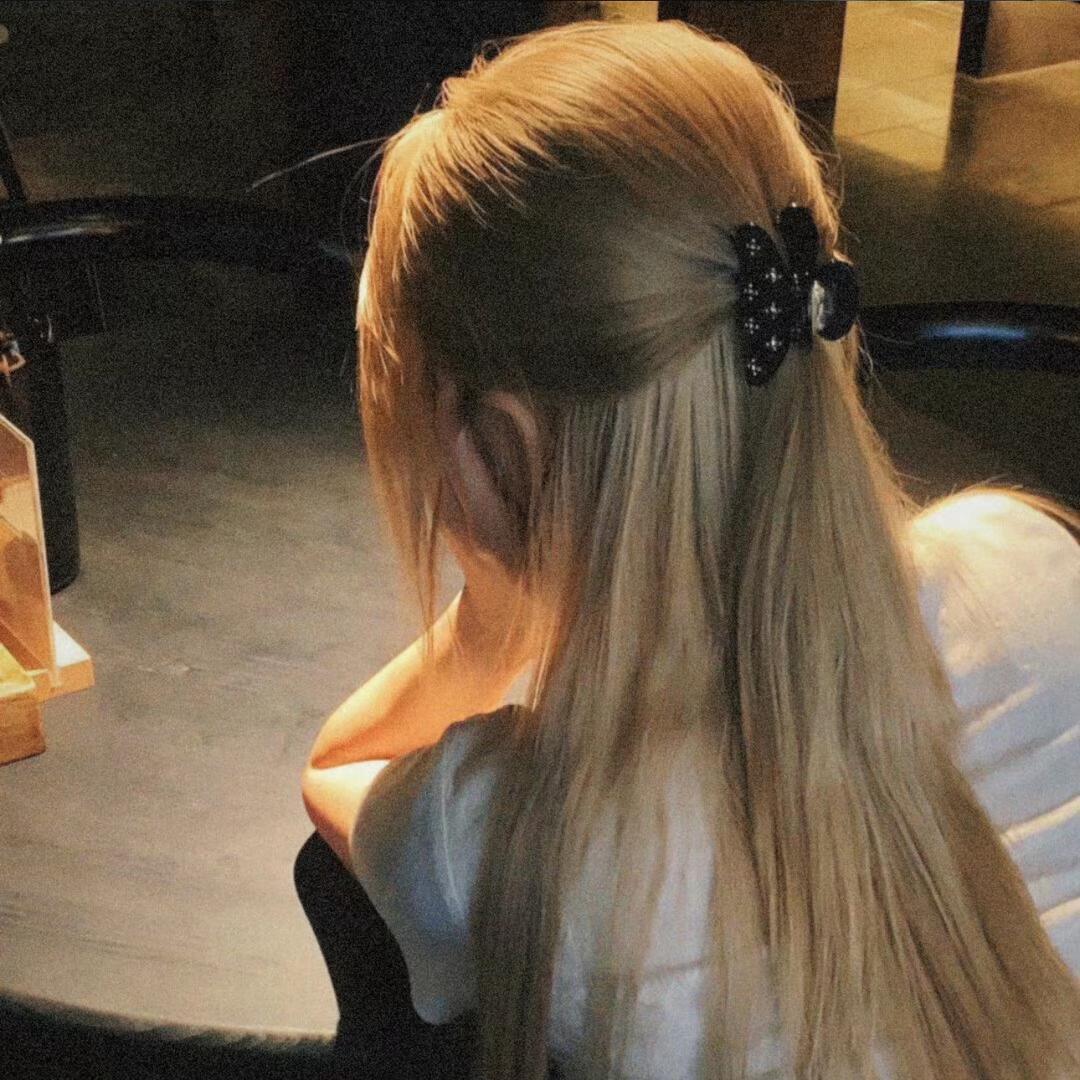 不许跟我撸撸脸🥨