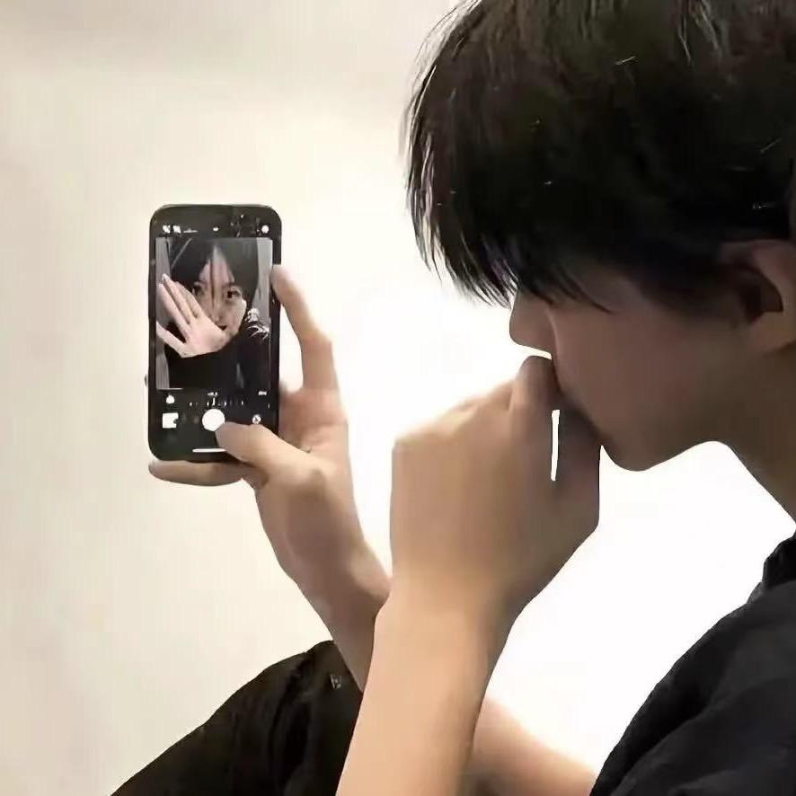 𝑺𝒂𝒖𝒓𝒐𝒏📷